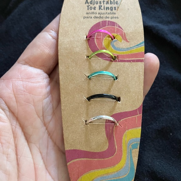 OP Vibrant Adjustable Toe Rings Set - Picture 3 of 4